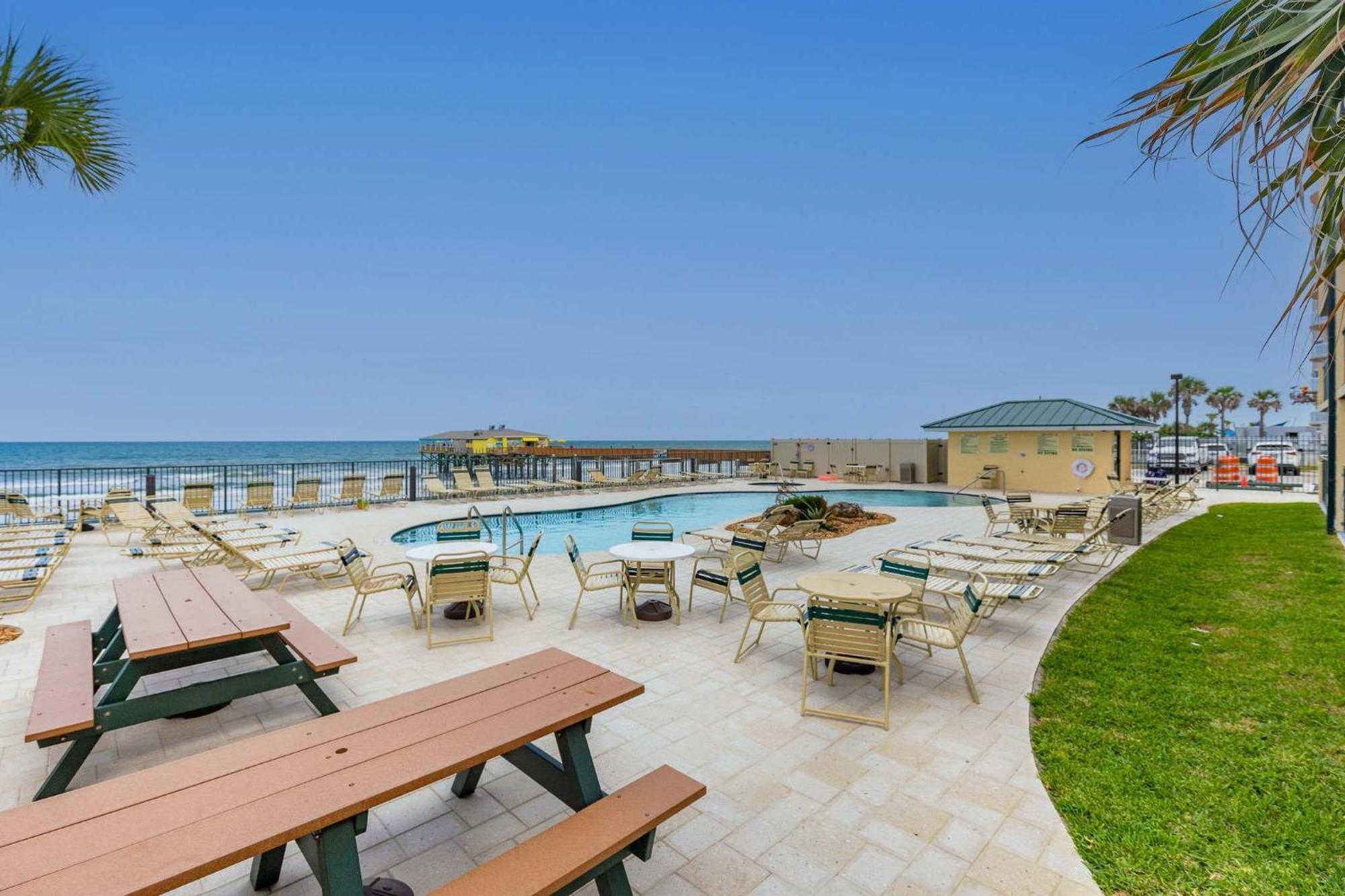 Ocean Views From Your Private Balcony! Sunglow Resort 606 By Brightwild Daytona Beach Shores المظهر الخارجي الصورة